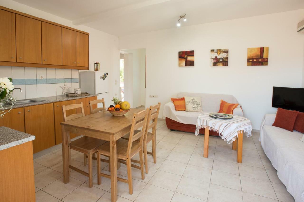 Houmeli Maisonettes & Apartment *