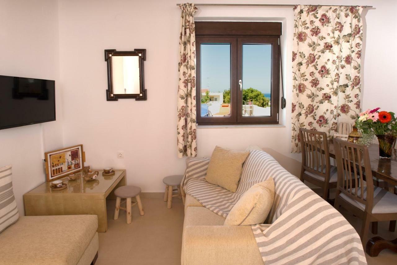 Houmeli Maisonettes & Apartment
