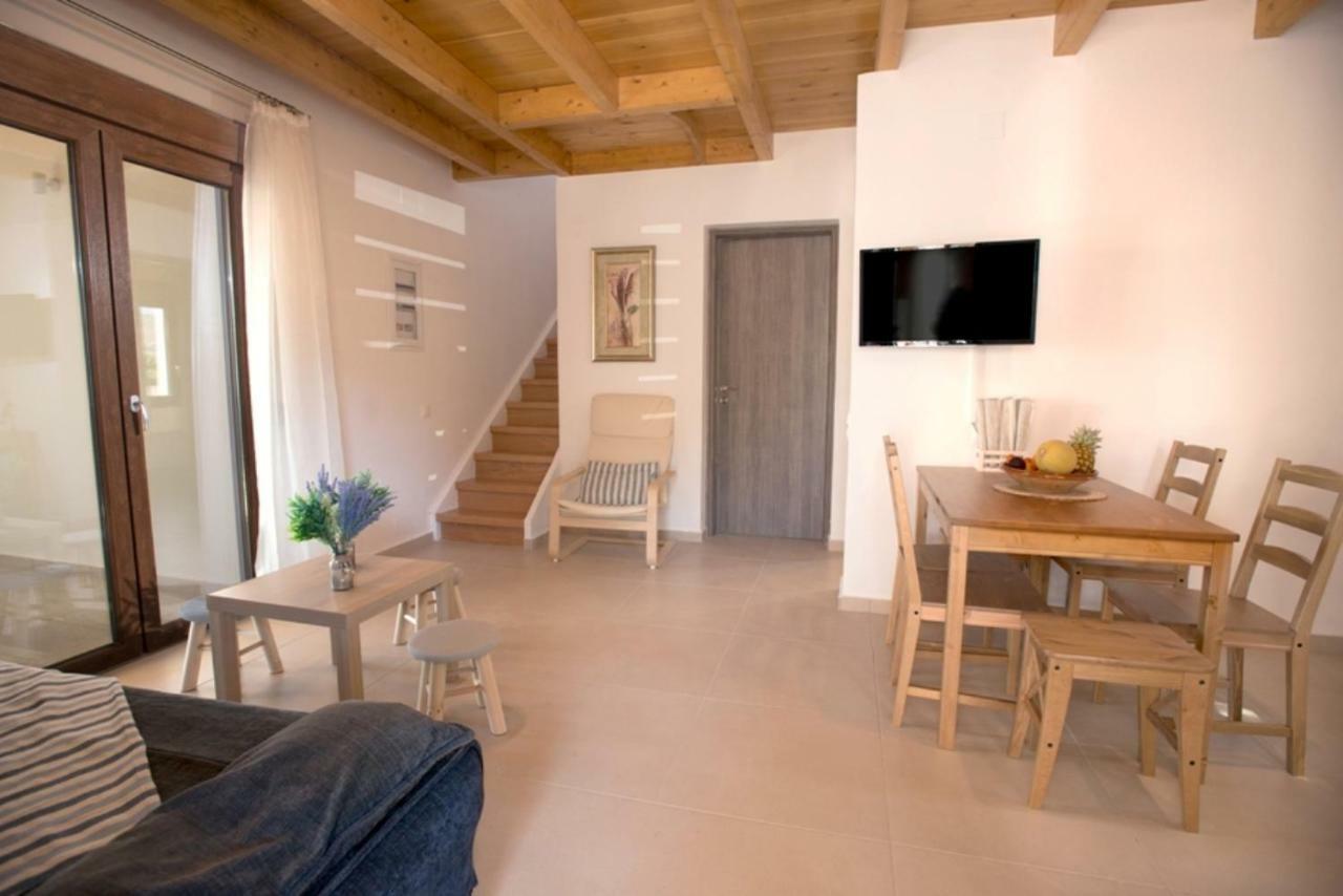 Houmeli Maisonettes & Kalamaki (Heraklion)