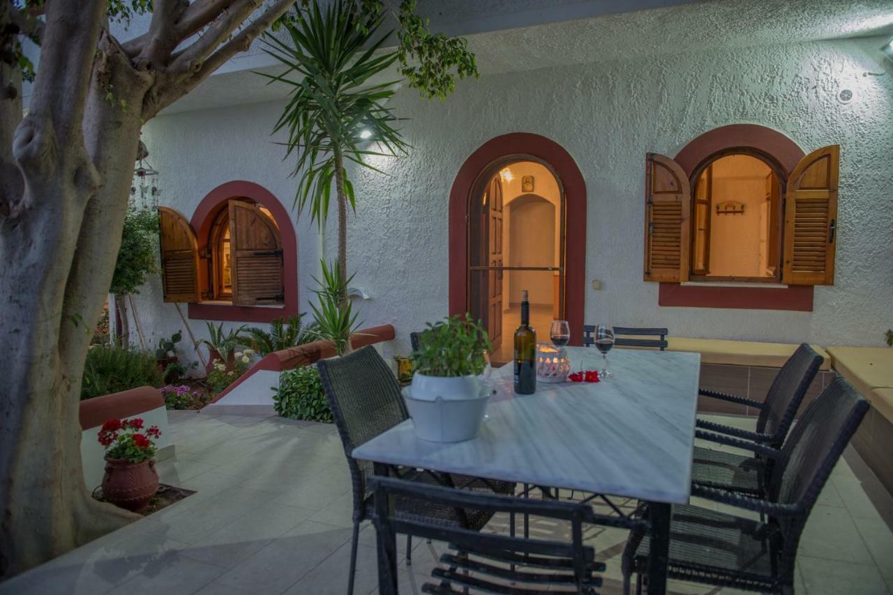 Houmeli Maisonettes & Apartment Kalamaki (Heraklion)